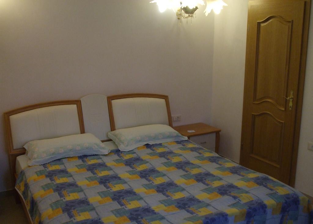 Apartment Mara Ankaran Pokoj fotografie